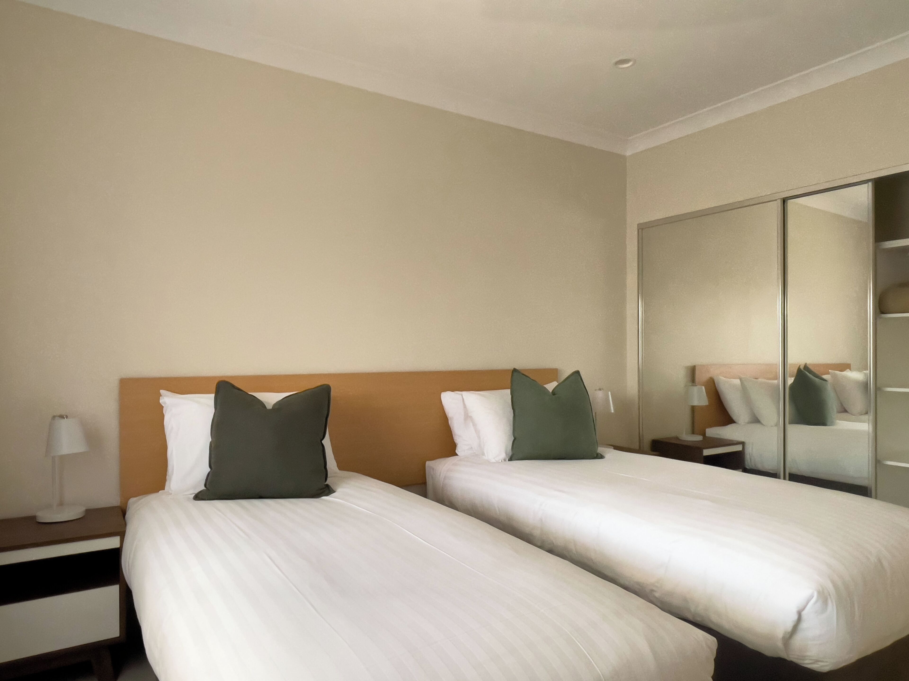 Laptop workspace, iron/ironing board, free WiFi, bed sheets