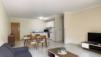 Laptop workspace, iron/ironing board, free WiFi, bed sheets