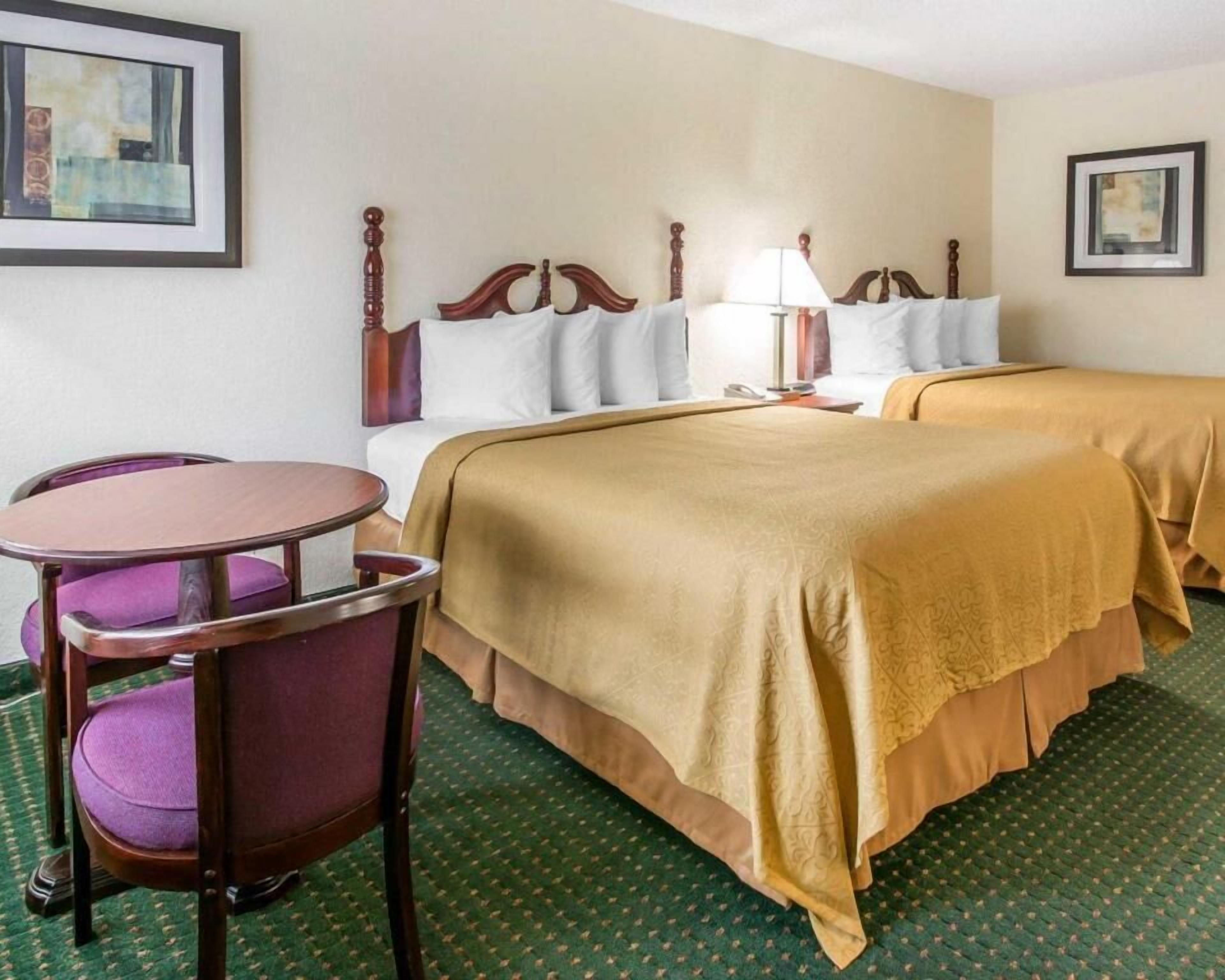 Down duvets, individually furnished, desk, laptop workspace