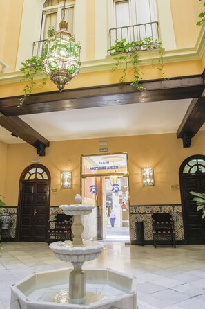 Lobby - Hotel Reina Cristina (Granada)