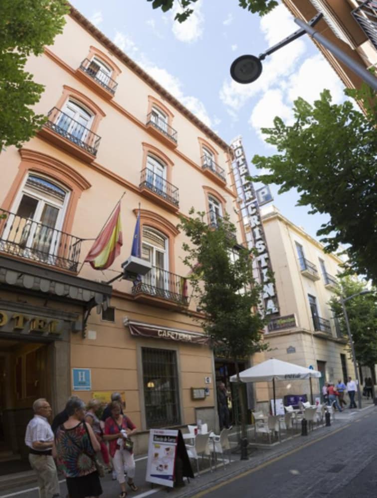 HOTEL REINA CRISTINA - 13