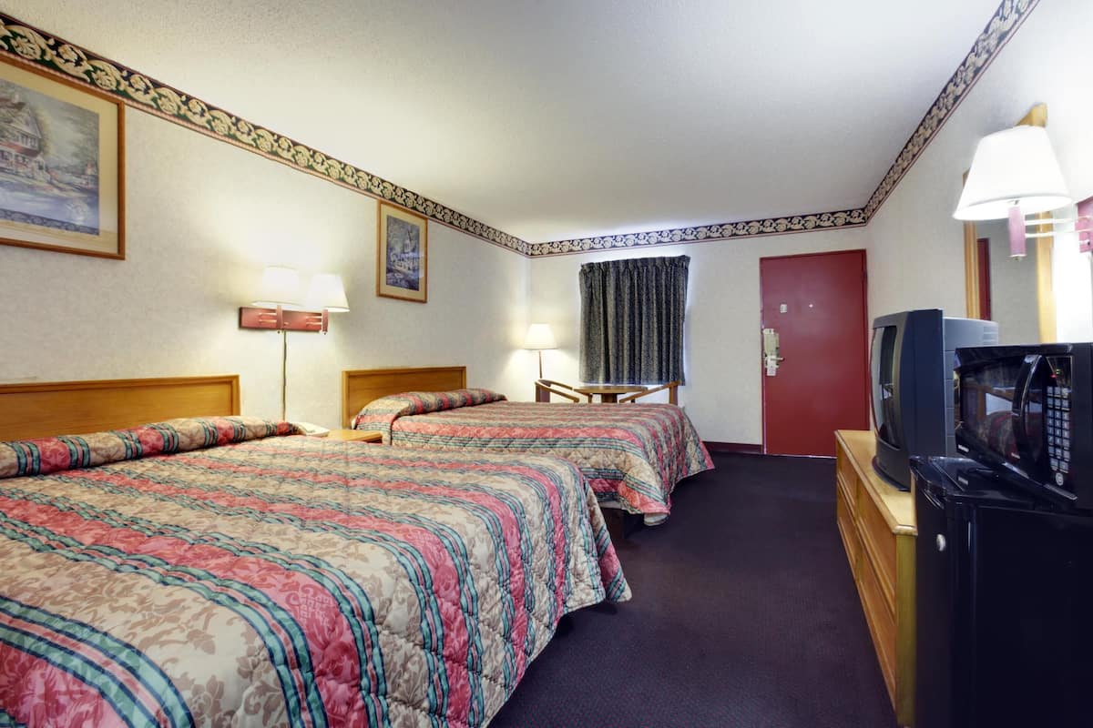 Desk, iron/ironing board, cribs (surcharge), rollaway beds (surcharge)