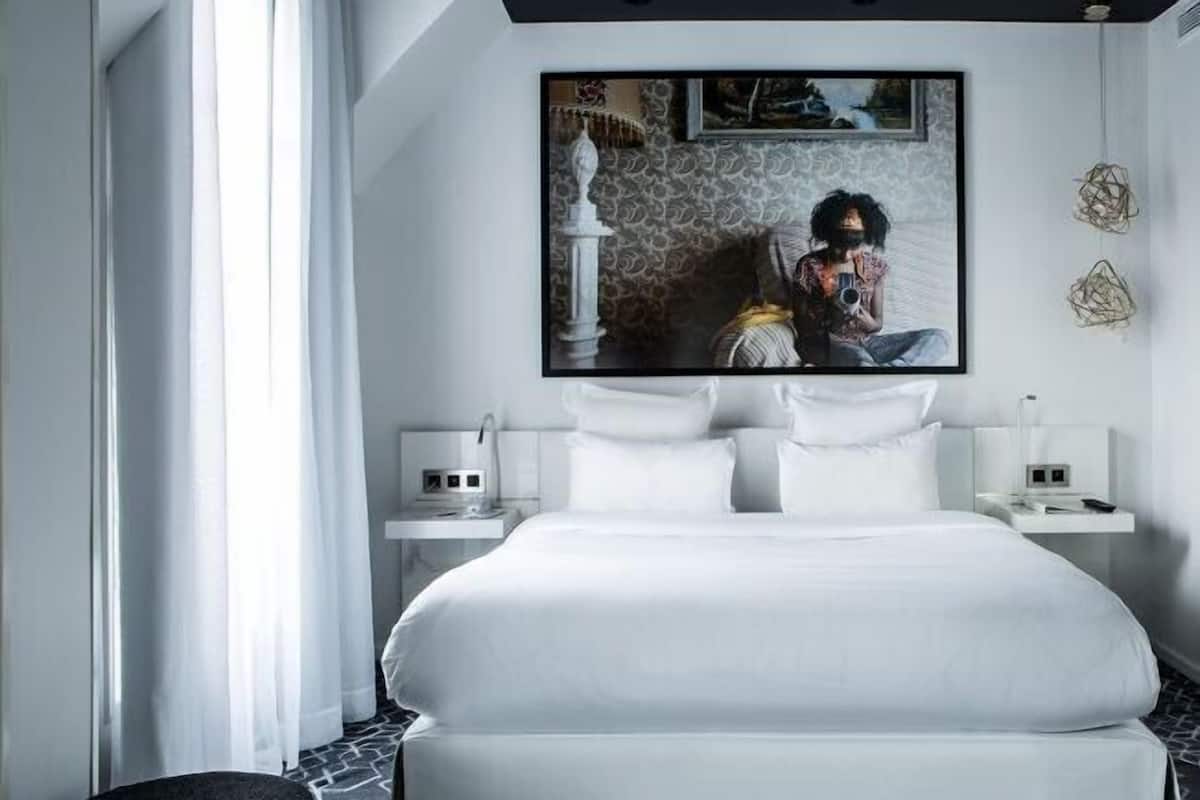 Premium bedding, in-room safe, desk, soundproofing