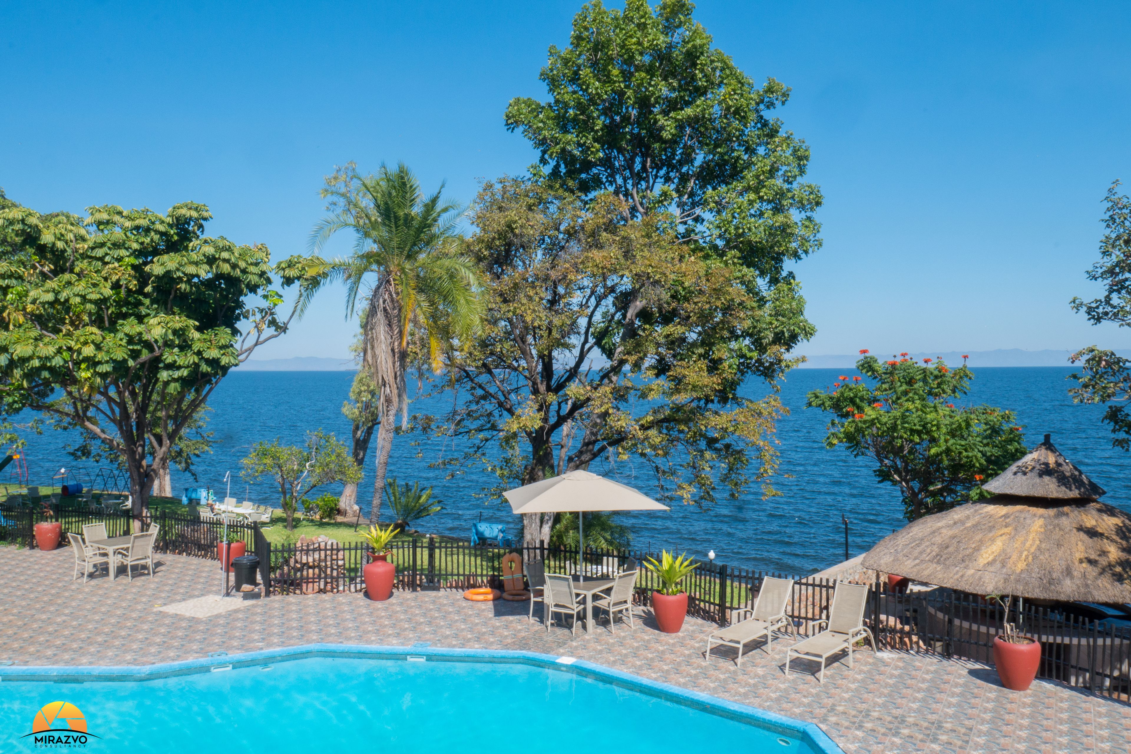 3 piscinas al aire libre, sillones reclinables de piscina