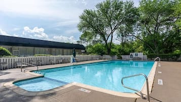 Outdoor pool, sun loungers