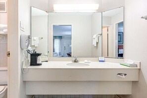 Standard Room, 2 Double Beds, Non Smoking