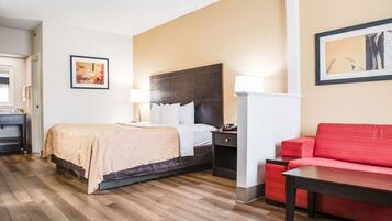 Suite, 1 King Bed, Non Smoking | In-room safe, desk, iron/ironing board, free WiFi