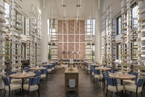 3 Restaurants; Frühstück, Mittagessen und Abendessen werden serviert