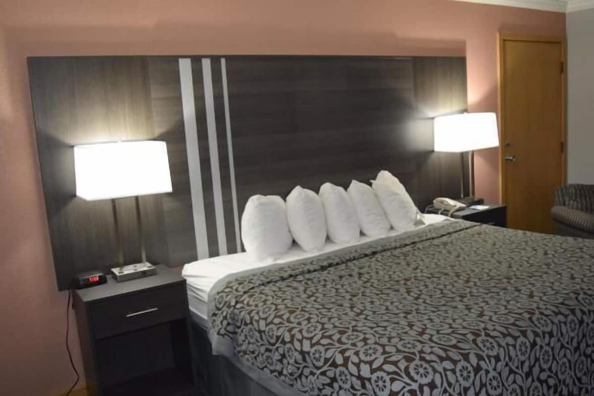 Desk, soundproofing, iron/ironing board, rollaway beds