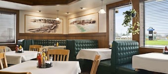 Days Inn by Wyndham Rock Falls