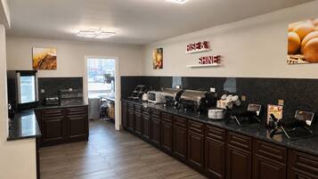 Free daily continental breakfast