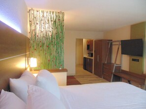 Suite, 1 King Bed, Non Smoking