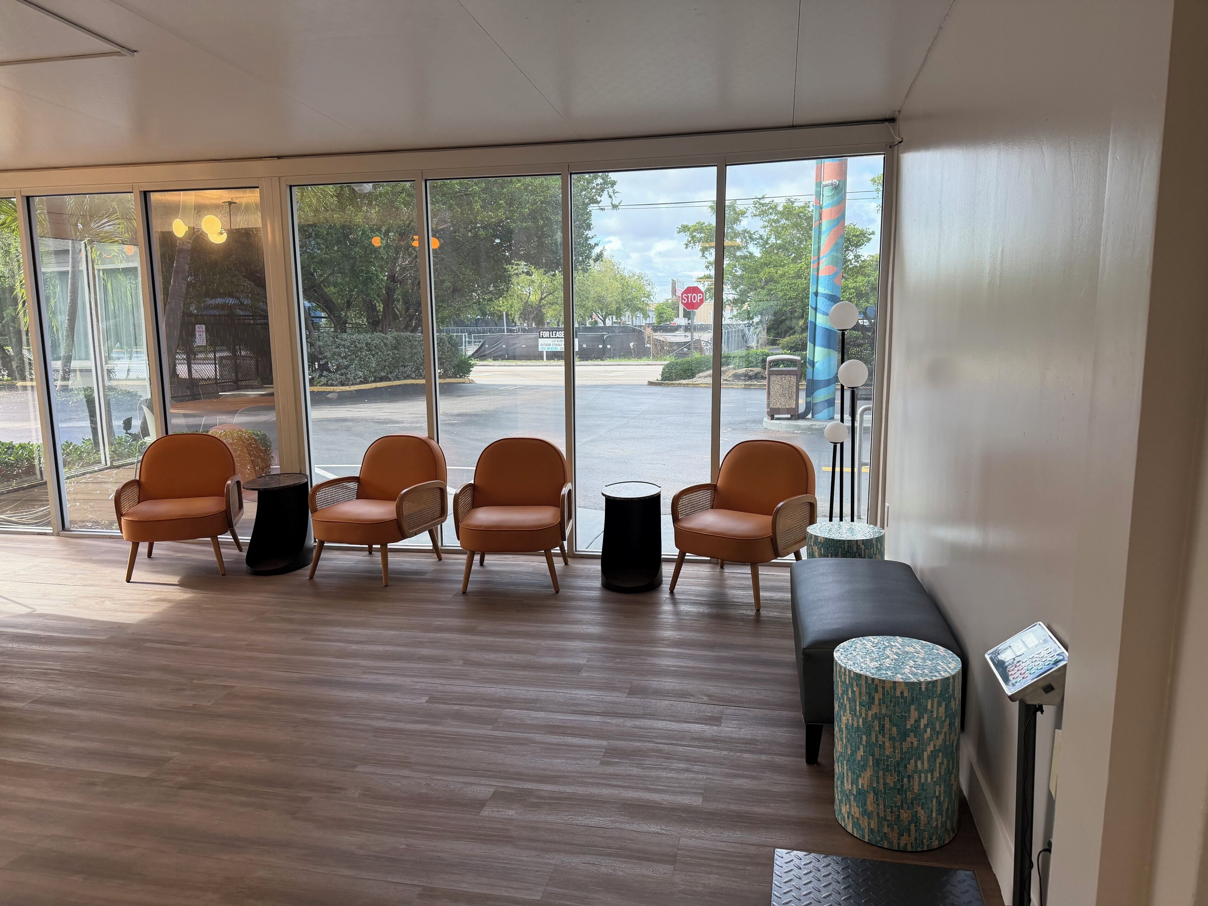Photo - enVision Hotel Miami International Airport