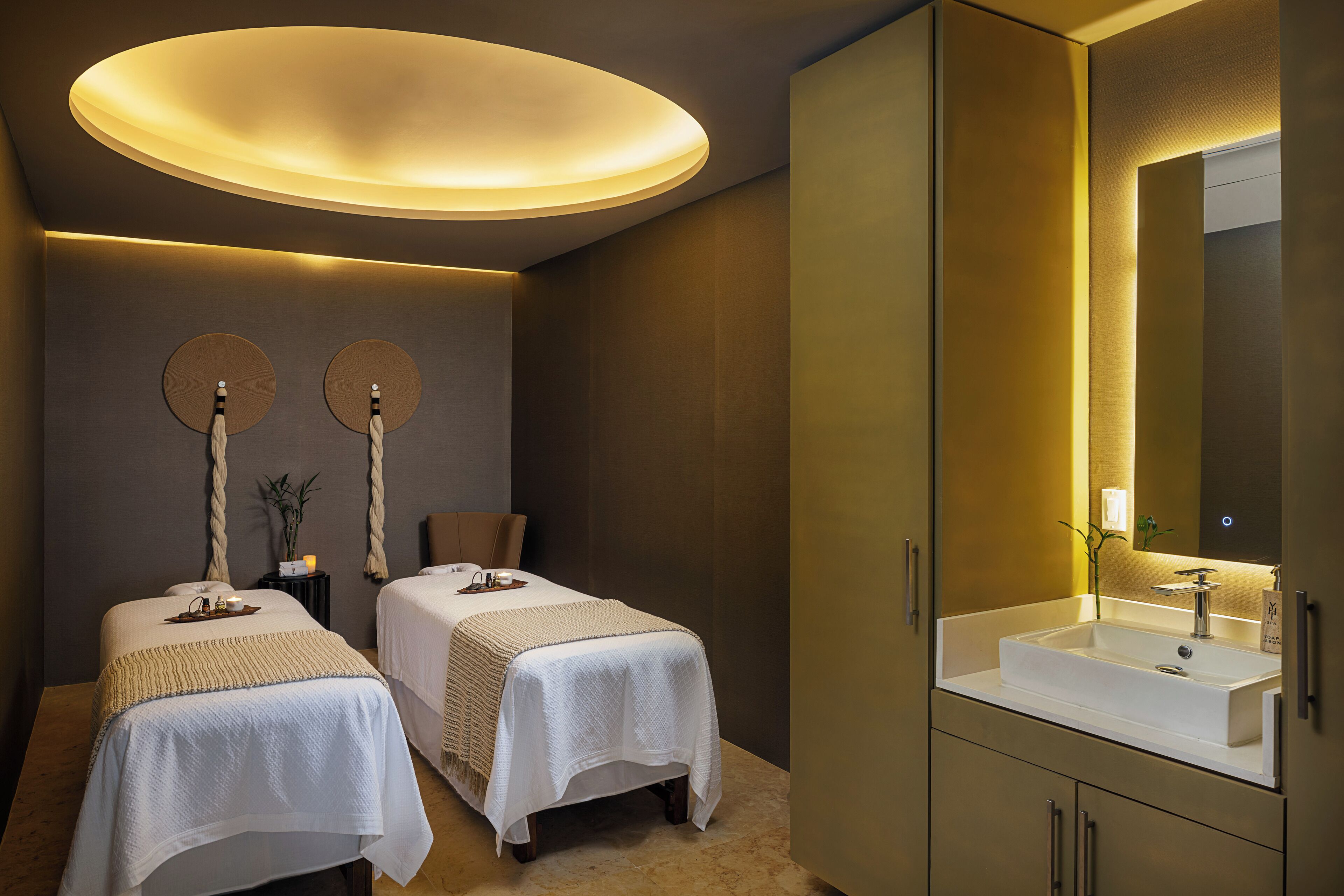 Espace de soins pour les couples, soins corporels, soins d'aromathérapie