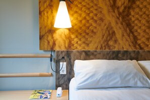 Standard Room, 2 Twin Beds (Sweet) | Premium bedding, desk, laptop workspace, blackout drapes