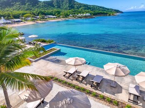 Outdoor pool, open 9 AM to 6 PM, pool umbrellas, pool loungers - Hawksbill Resort Antigua (St. John's)