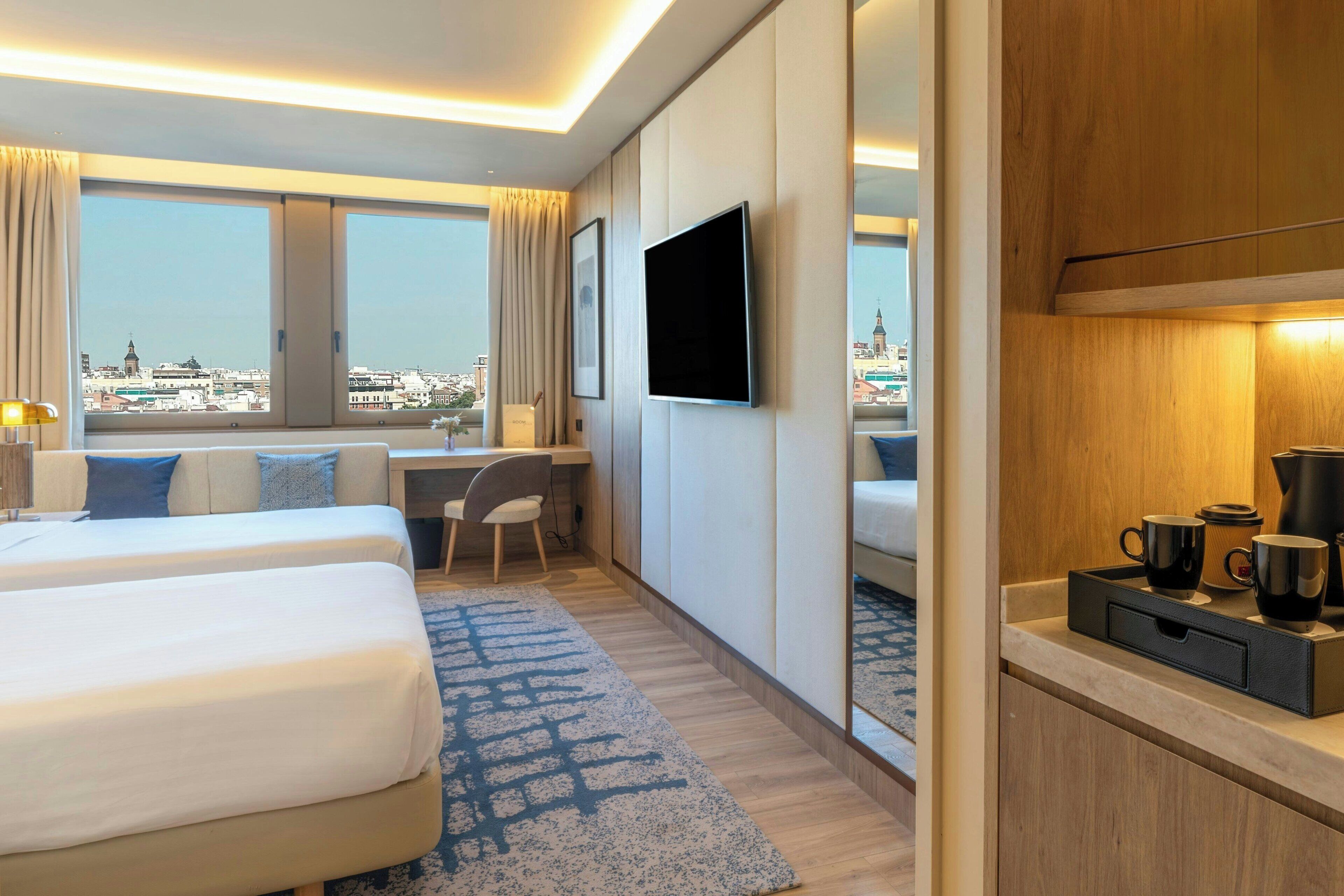 superior room, 2 single beds, non smoking, city view | 1 bedroom, minibar, in-room safe, desk