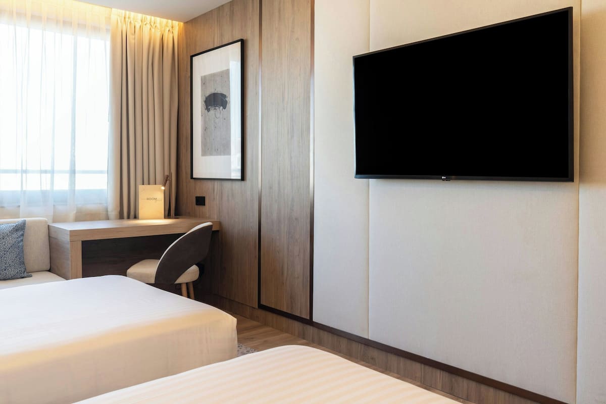 1 bedroom, minibar, in-room safe, desk