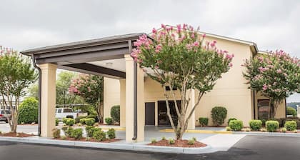 Quality Inn Mullins - Marion