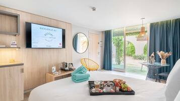 Petit déjeuner buffet (20 EUR par personne)