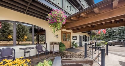 Best Western Tyrolean Lodge