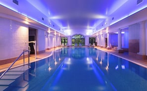 Indoor pool, sun loungers - Crabwall Manor Hotel & Spa (Chester)