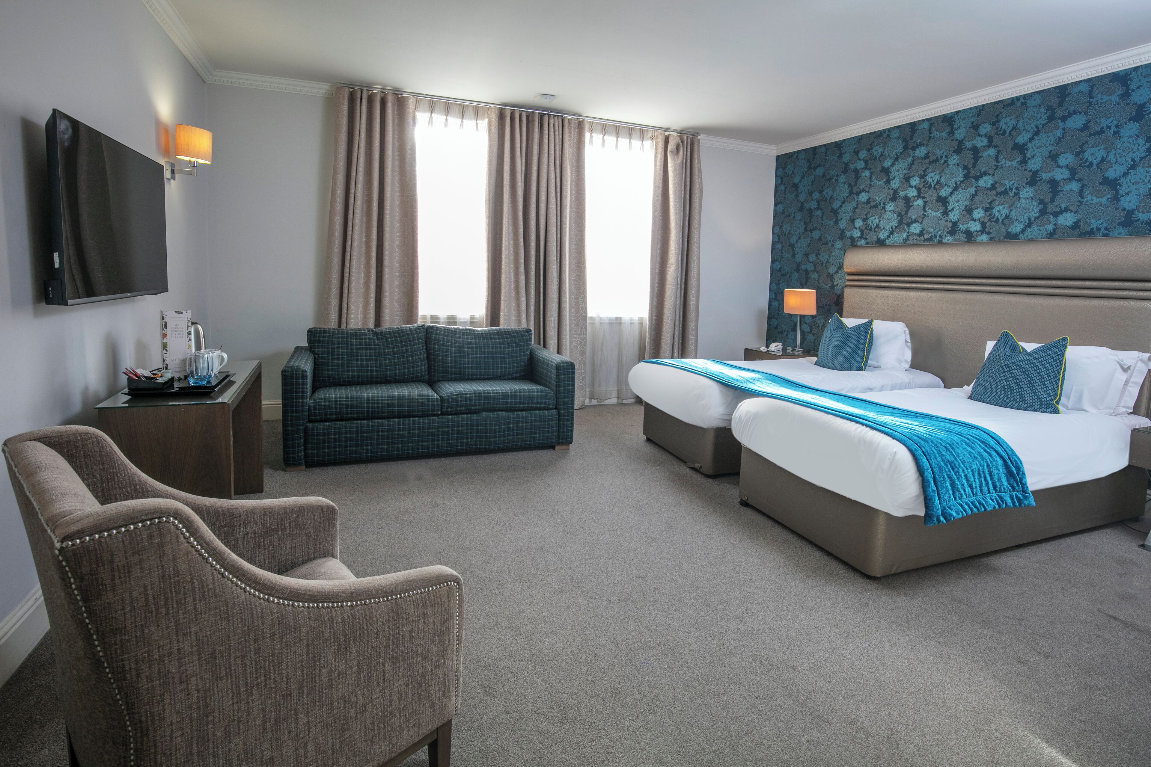 Superior Double or Twin Room, 1 Bedroom | Desk, laptop workspace, iron/ironing board, free cribs/infant beds