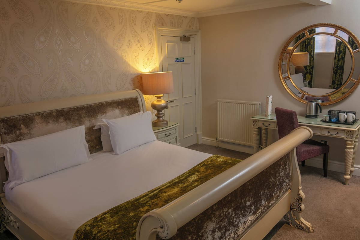 1 bedroom, desk, iron/ironing board, free WiFi