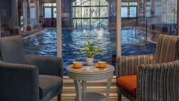 Indoor pool, sun loungers