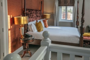 Master Suite | Desk, laptop workspace, iron/ironing board, free cribs/infant beds - Crabwall Manor Hotel & Spa (Chester)