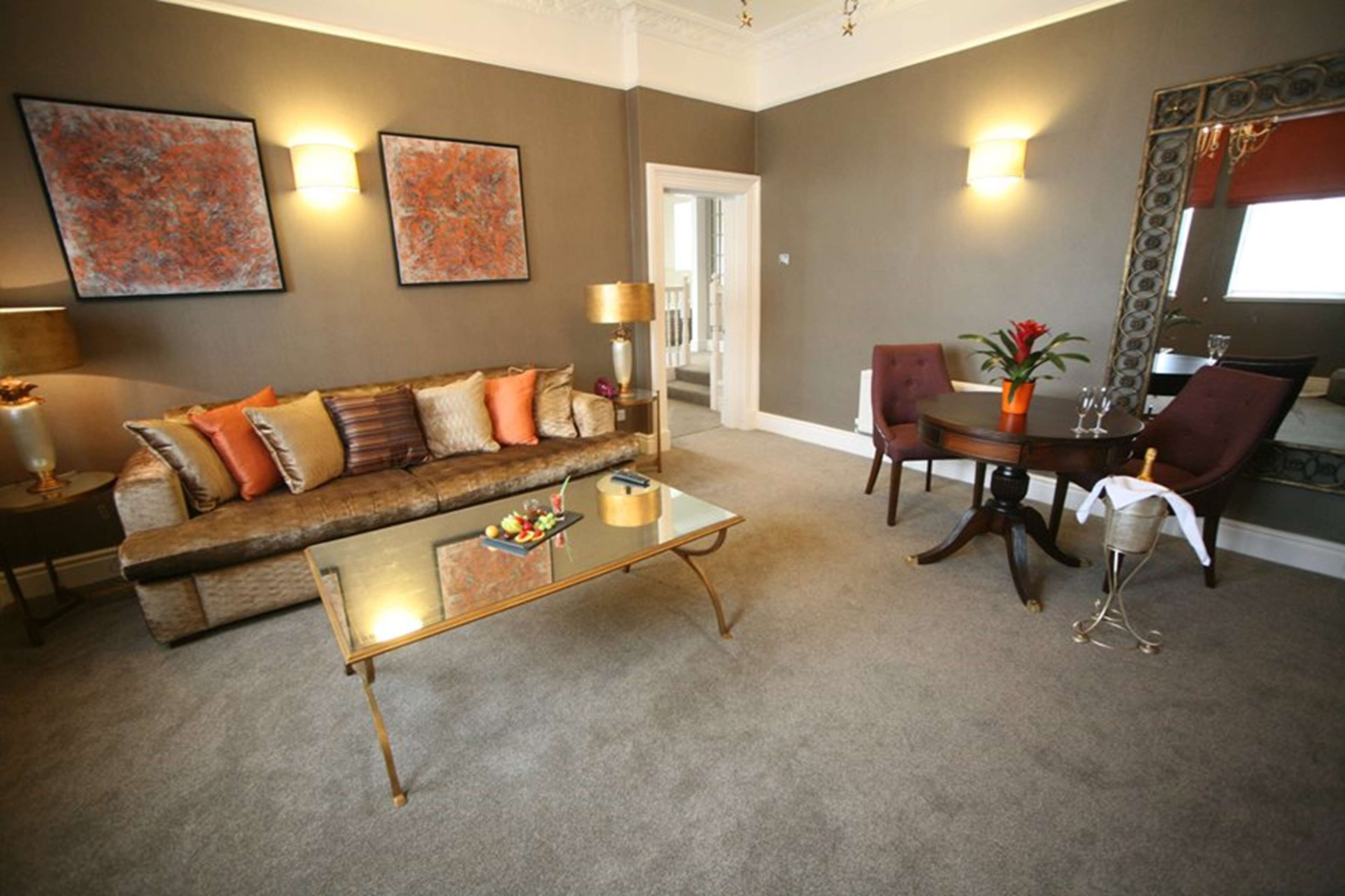 suite, 1 double bed, non smoking (view) | room amenity