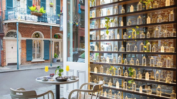 Restaurant - Hotel de la Poste – French Quarter, A Renaissance Hotel (New Orleans)