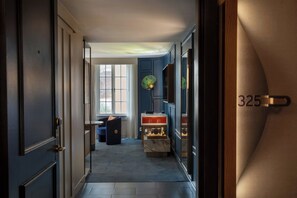 Studio Suite, 1 Bedroom, Non Smoking, Courtyard View