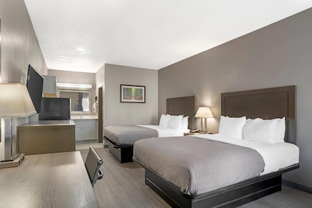 Room, 2 Queen Beds, Non Smoking (Upgrade) | Desk, laptop workspace, iron/ironing board, free WiFi. Quality Inn Simpsonville - Greenville