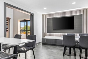 Free daily self-serve breakfast