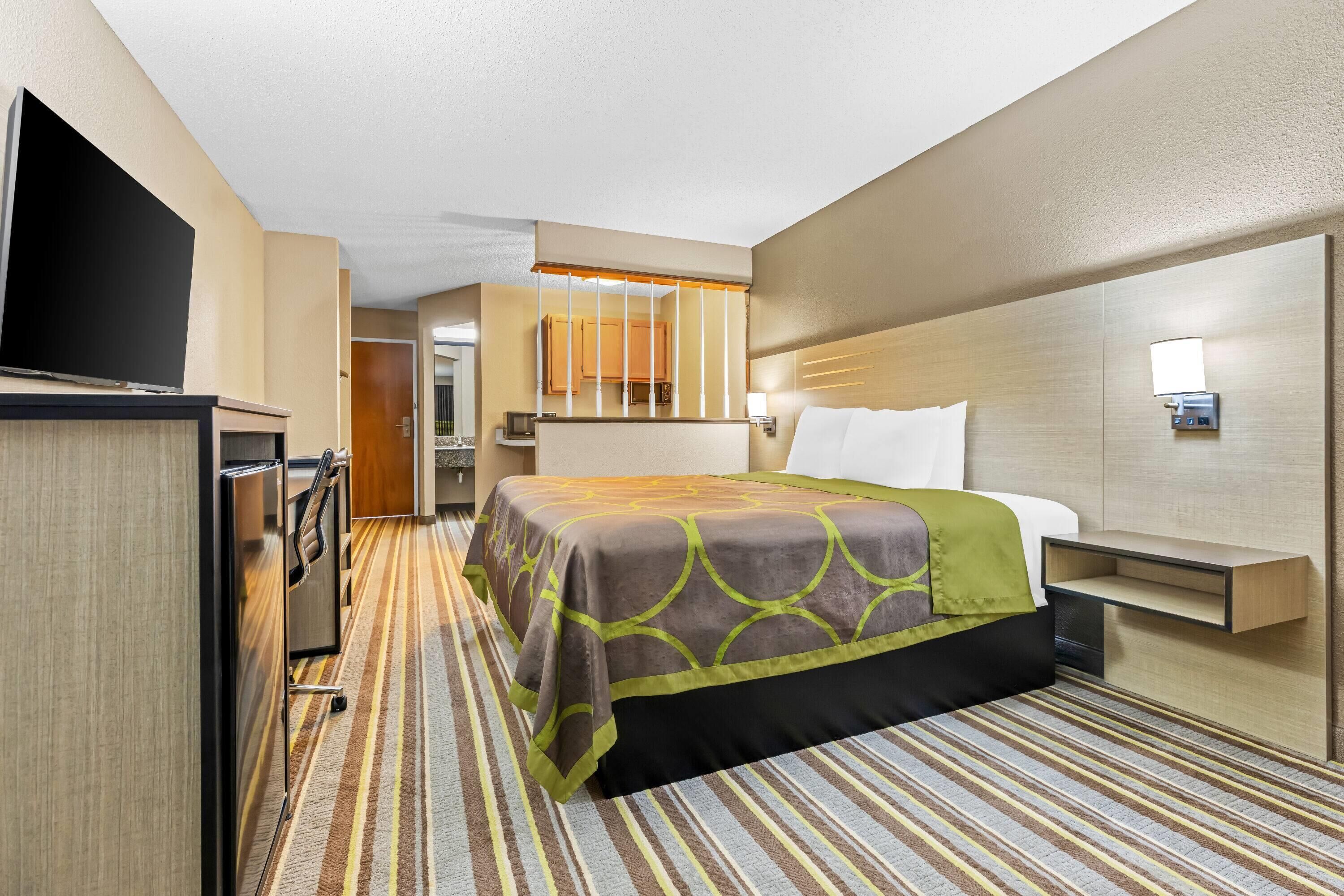 開放式套房, 1 張特大雙人床, 非吸煙房 | 書桌、免費搖籃/嬰兒床、免費無線上網、床單