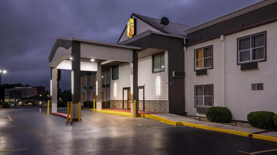 Super 8 by Wyndham Athens