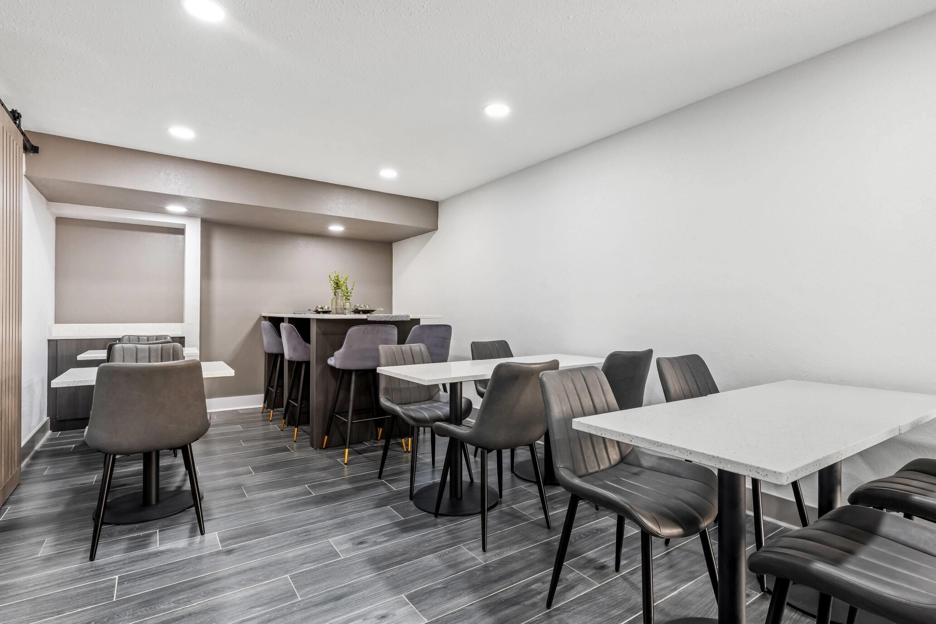 Tägliches inbegriffenes Frühstück zur Selbstbedienung