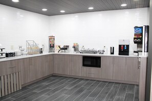 Free daily continental breakfast 