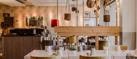 Daily buffet breakfast (EUR 20 per person)