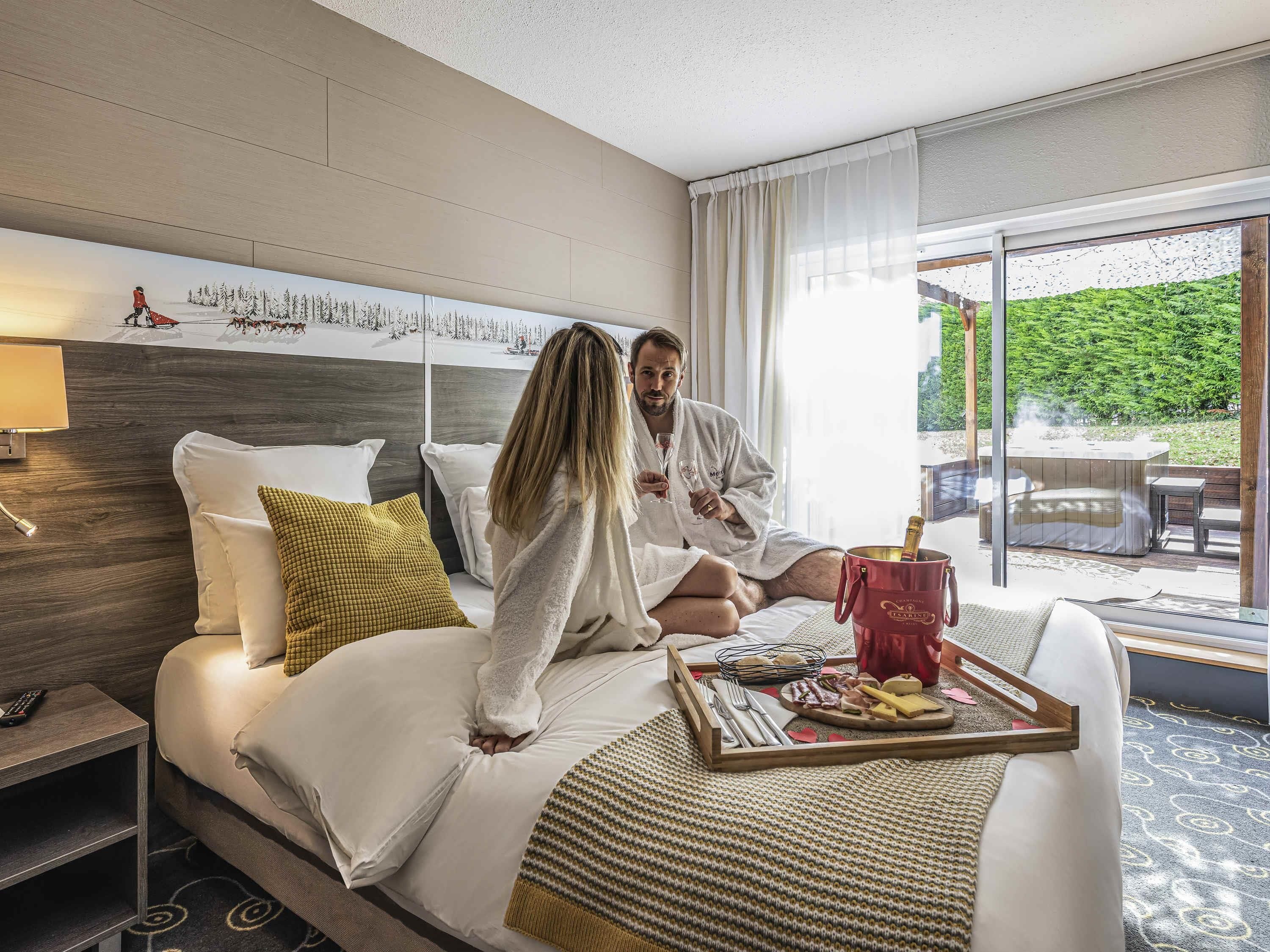 Executive Room, 1 Double Bed, Terrace, Garden View | Premium bedding, in-room safe, desk, blackout drapes