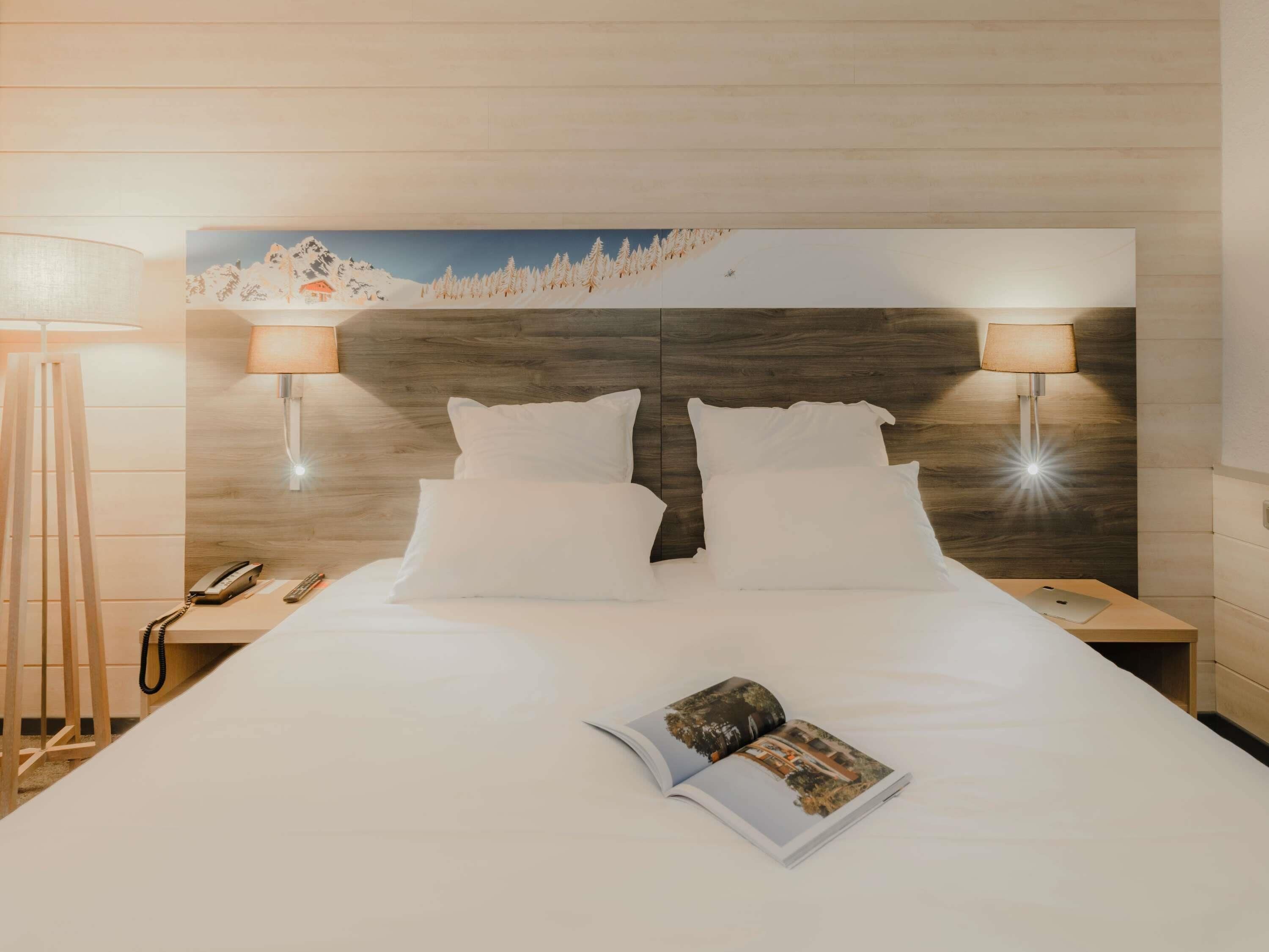 Premium bedding, in-room safe, desk, blackout curtains