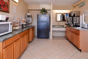 Free daily continental breakfast