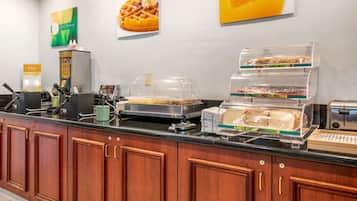 Free daily continental breakfast