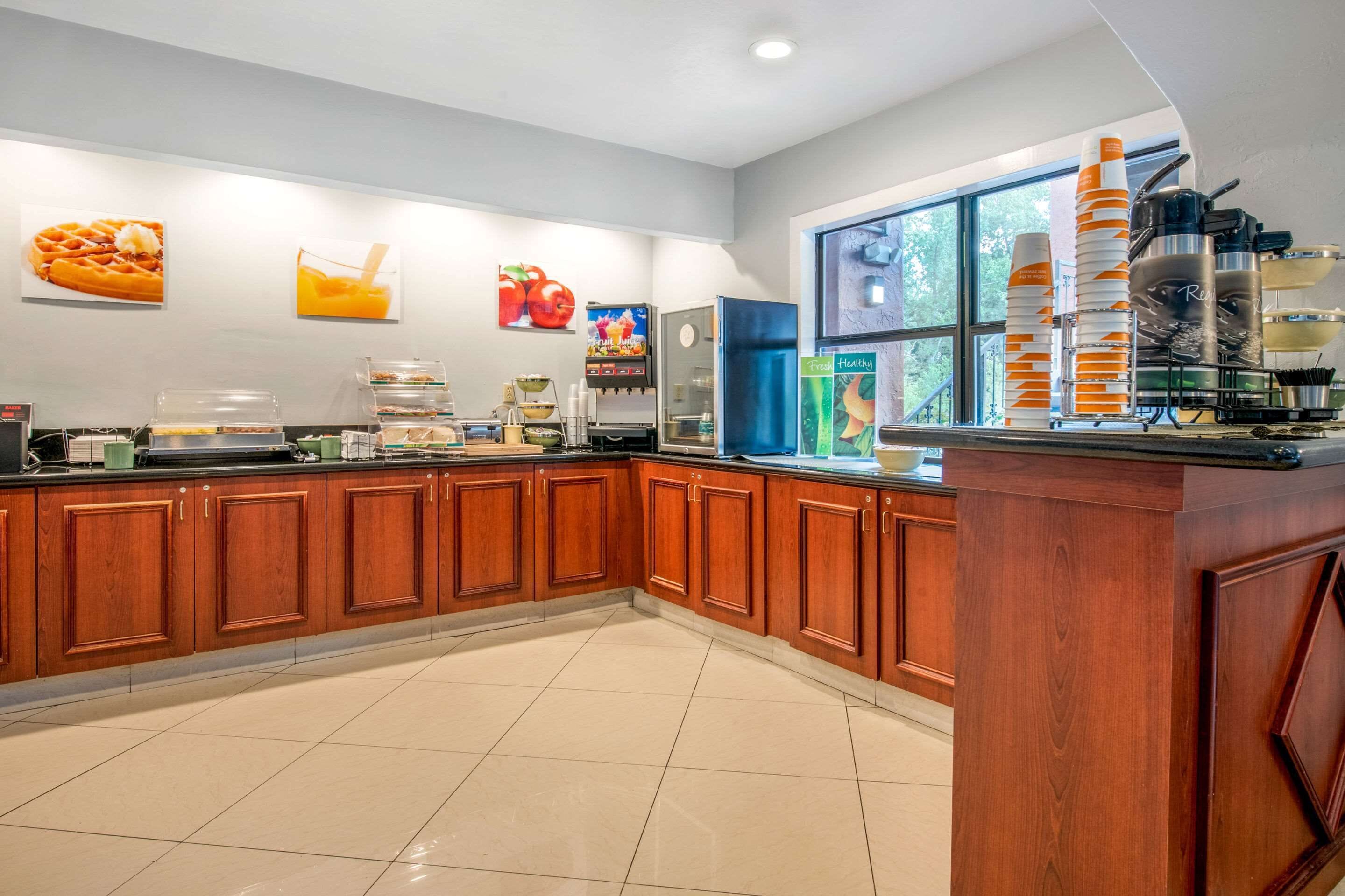 Photo - Quality Inn & Suites Jacksonville-Baymeadows