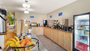 Free daily continental breakfast