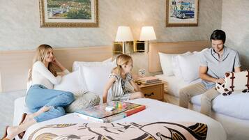 Verduisterende gordijnen, een strijkplank/strijkijzer, gratis wifi