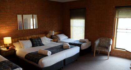Bakery Hill Motel