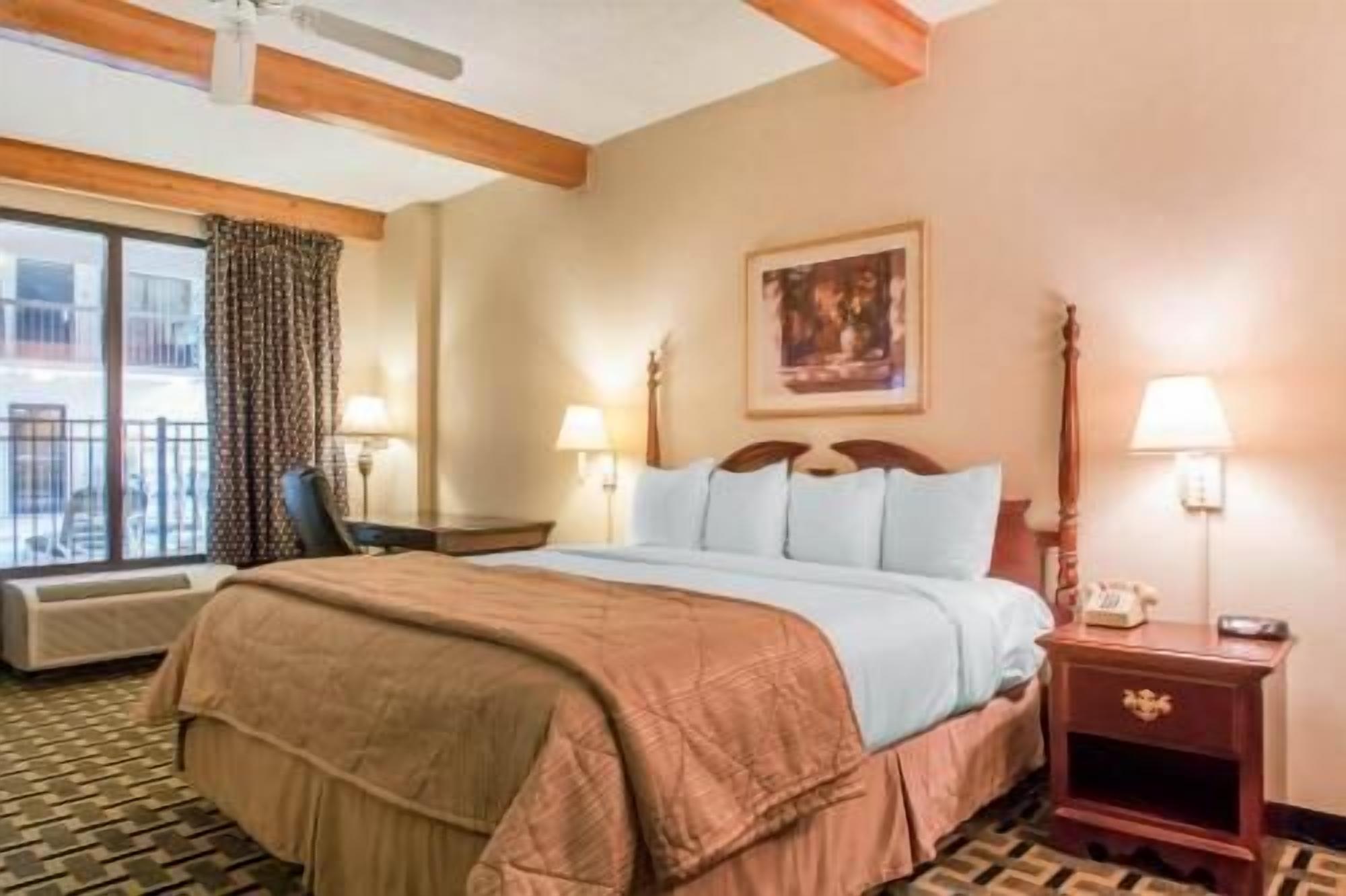 Egyptian cotton sheets, premium bedding, pillowtop beds, blackout drapes