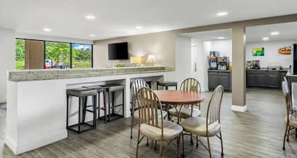Quality Inn & Suites Ridgeland